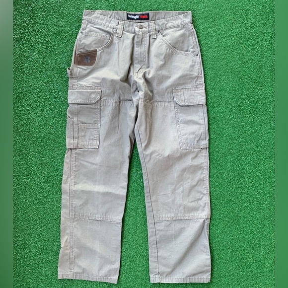 🌲🔹Wrangler Jeans Bundle (32 x 30) - Picture 2 of 11